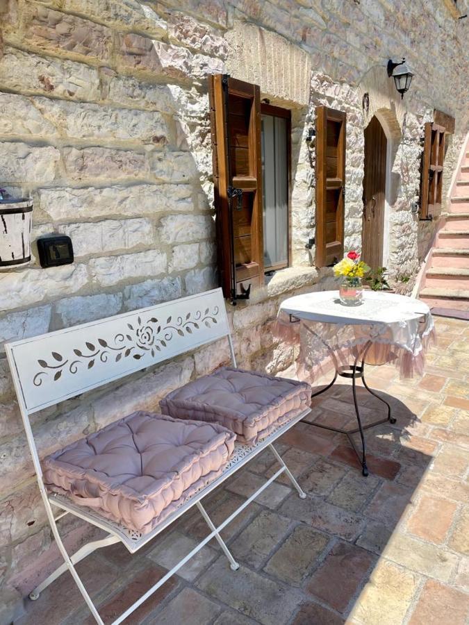 B&B Il Poggetto Serra SantʼAbbondio Exteriér fotografie