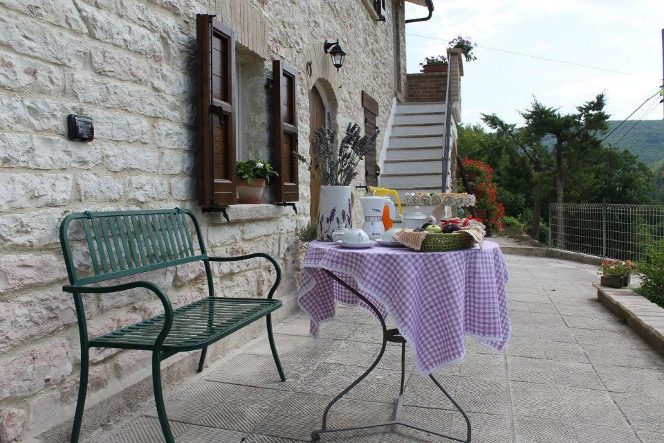B&B Il Poggetto Serra SantʼAbbondio Exteriér fotografie
